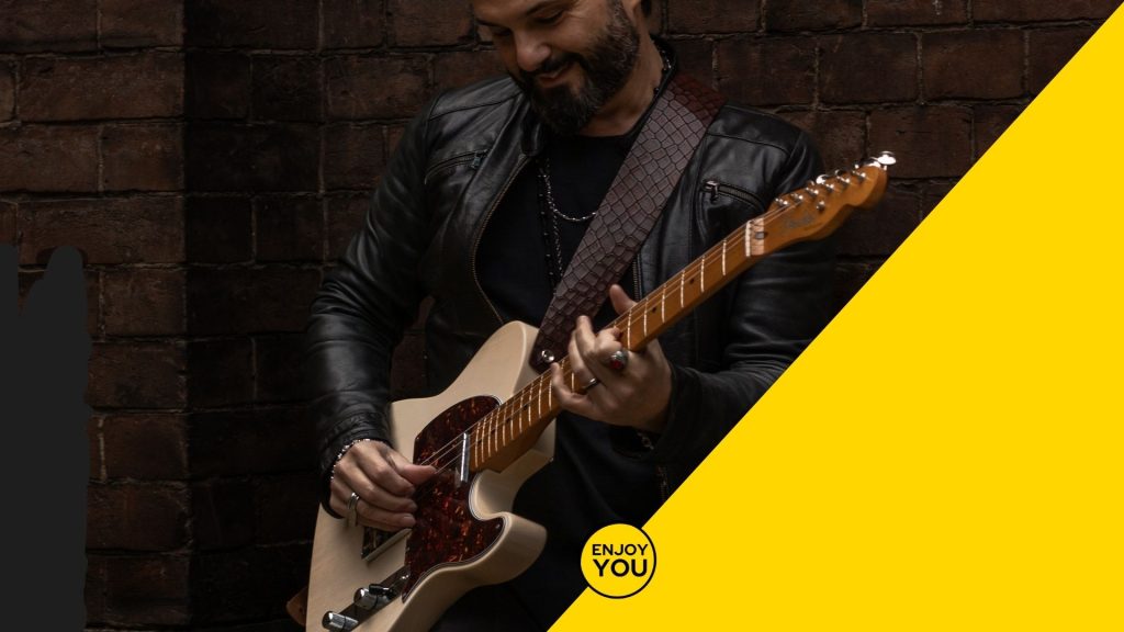 Un ritratto profondo di Alessandro Aruta: dalla chitarra classica al pop d’autore, tra silenzi, rinascite e una nuova fase creativa.