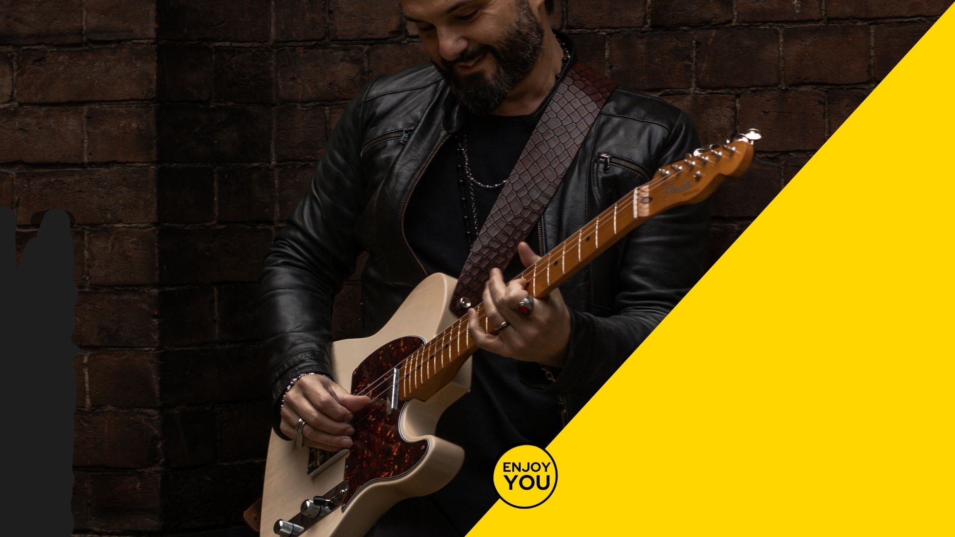 Un ritratto profondo di Alessandro Aruta: dalla chitarra classica al pop d’autore, tra silenzi, rinascite e una nuova fase creativa.